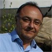 Graduado en de Empresas Mención y Sistemas, tengo experiencia entrenando personal de diferentes edades en los procesos administrativo asi como en introduccion a la computación. Idioma nativo Castellano